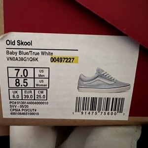 Light Blue Old Skool Vans 
Flaws Shown in Pictures
Comes w Original Box